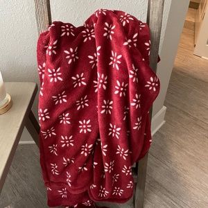 Vera Bradley large throw blanket. Will fit over Queen bed. Burgundy / deep red.